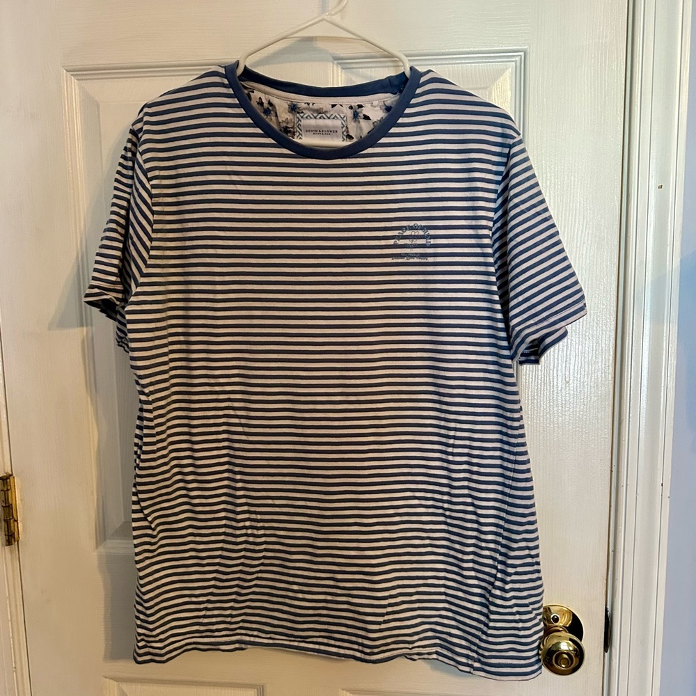 denim & Flower Men's Blue and White Striped Tee